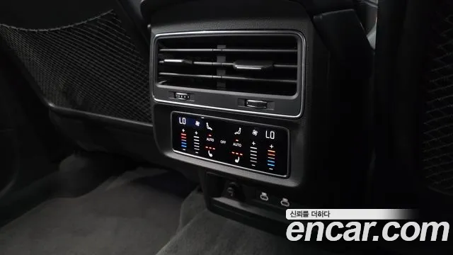 Audi Q7 55 TFSI quattro Premium — Фото автомобиля 30