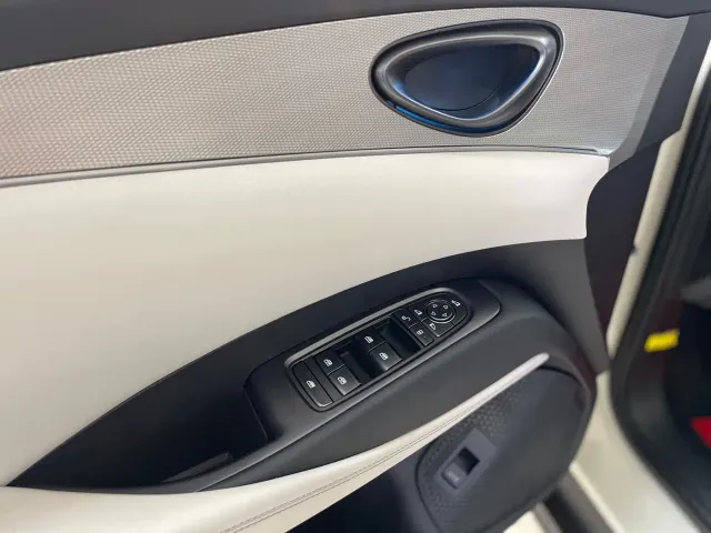 BYD Seal 06 — Фото автомобиля 13