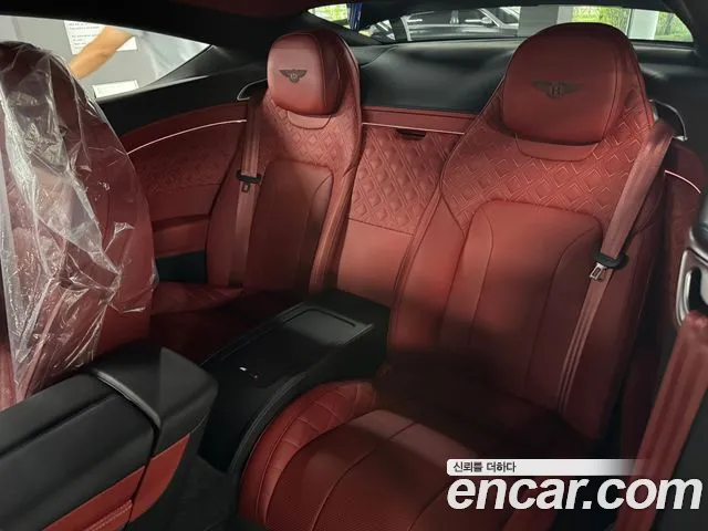 Bentley Continental — Фото автомобиля 13