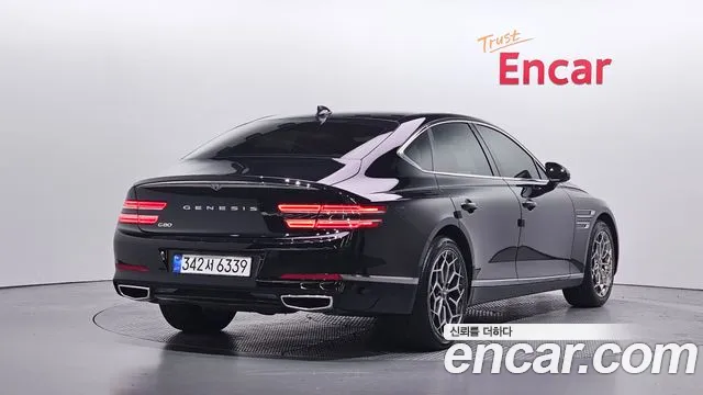 Genesis G80 RG3 — Фото автомобиля 2
