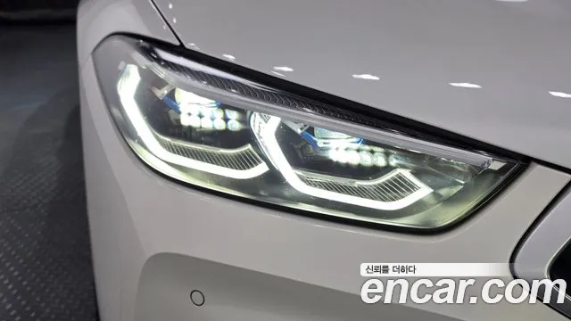 BMW 8 Series G15 — Фото автомобиля 7