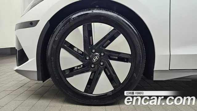 Hyundai Ioniq 6 — Фото автомобиля 5