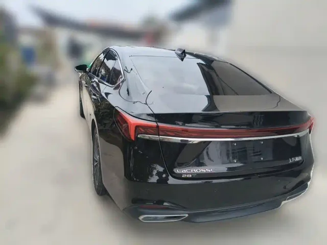 Buick LaCrosse — Фото автомобиля 4
