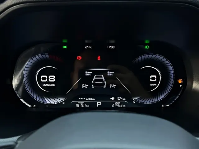 Geely Emgrand — Фото автомобиля 10