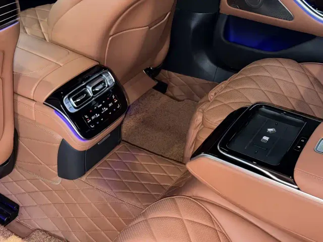 Mercedes-Benz S-Class — Фото автомобиля 11