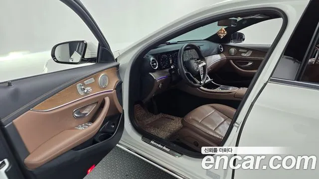 Mercedes-Benz E-Class W213 — Фото автомобиля 15