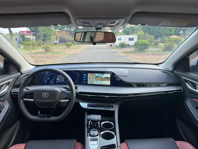 Changan Eado — Фото автомобиля 7
