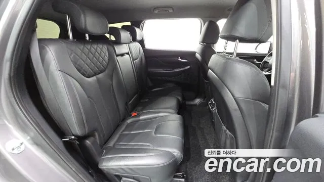 Hyundai Santafe Новый Santa Fe Дизель 2.2 4WD — Фото автомобиля 12