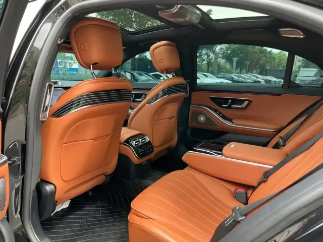 Mercedes-Benz S-Class — Фото автомобиля 13