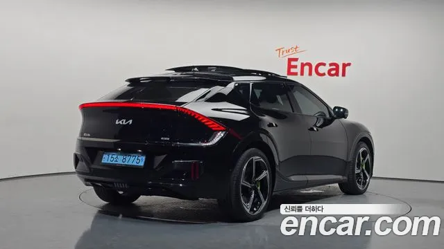 Фотография автомобиля — Kia EV6