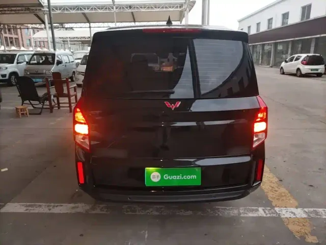Wuling Zhengcheng — Фото автомобиля 5