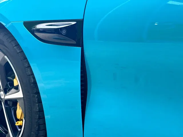 Xiaomi SU7 — Фото автомобиля 5