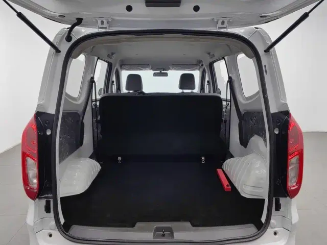 Wuling Hongguang — Фото автомобиля 16