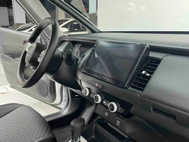 Honda Fit — Фото автомобиля 12