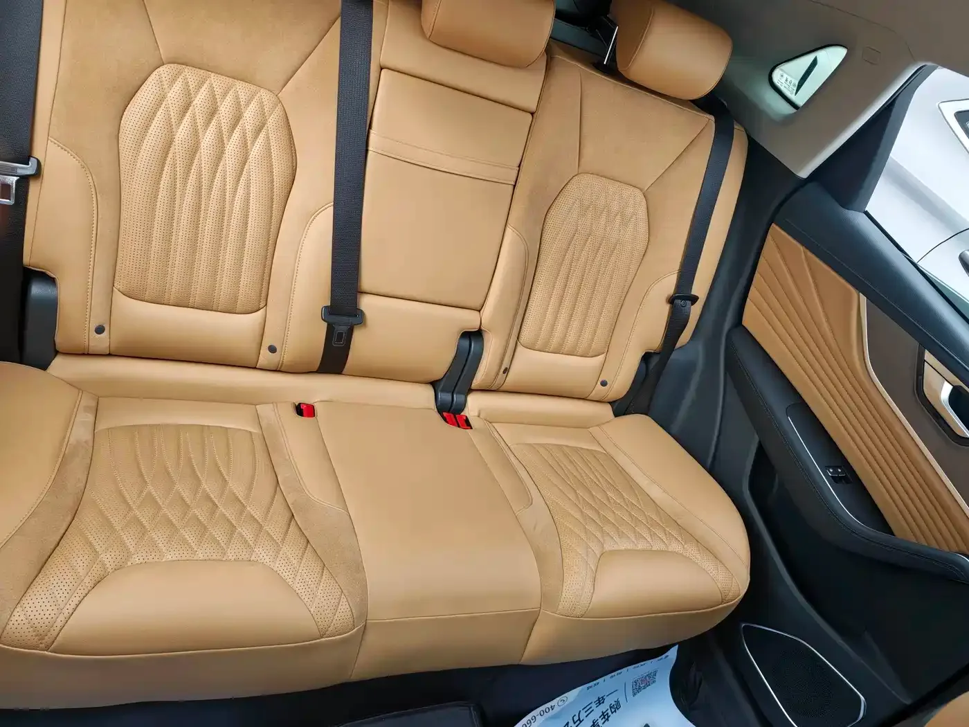 Hongqi Hongqi HS5 2023 2.0T Flag Joy Pro Edition — Фото автомобиля 14