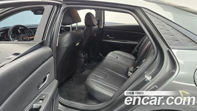 Hyundai Avante CN7 — Фото автомобиля 17