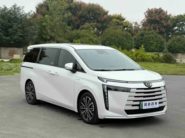 GAC Trumpchi E8 — Фото автомобиля 3