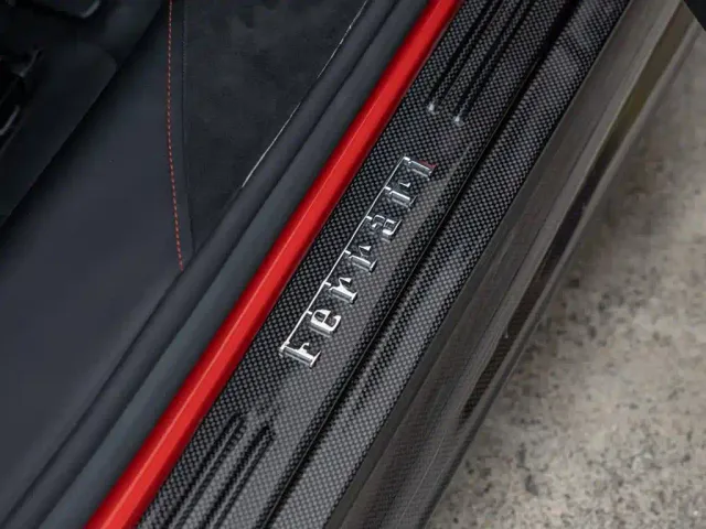 Ferrari SF90 — Фото автомобиля 19