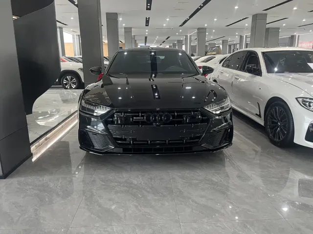 Audi A7L — Фото автомобиля 2