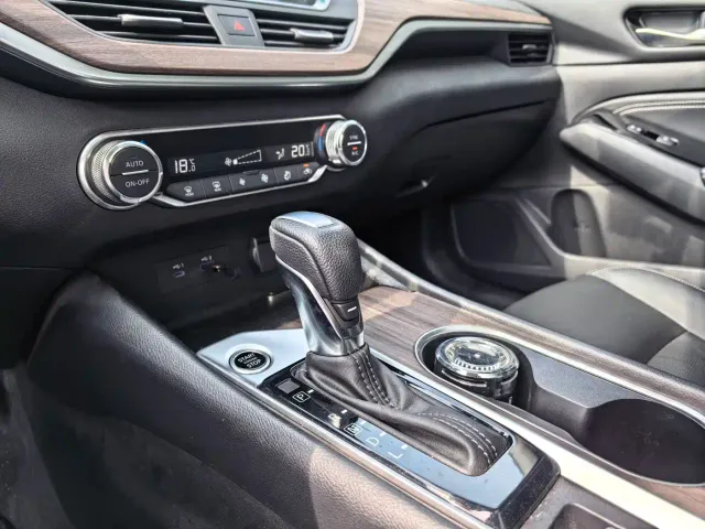 Nissan Teana — Фото автомобиля 15