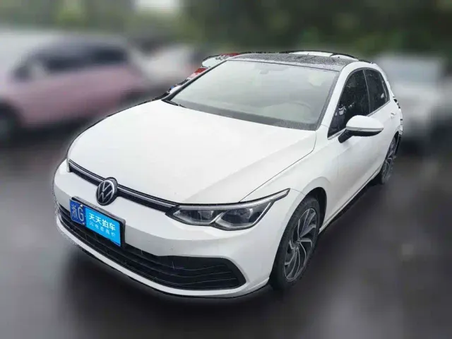 Фотография автомобиля — Volkswagen Golf