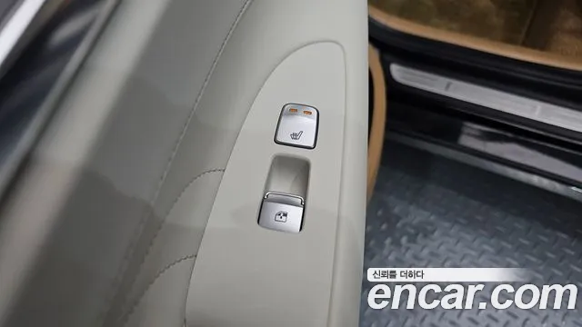 Hyundai Grandeur — Фото автомобиля 18