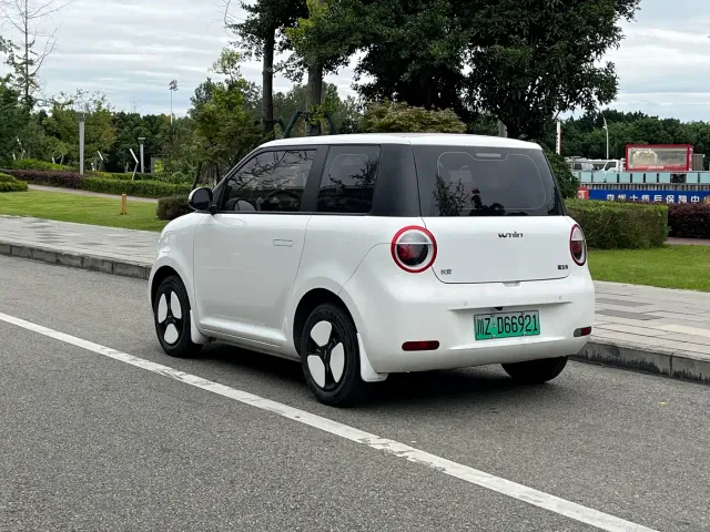 Changan Lumin — Фото автомобиля 24