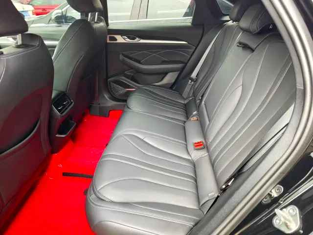 Geely Xingrui — Фото автомобиля 8