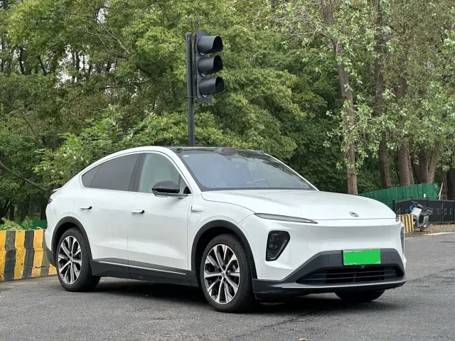 Nio EC7 — Фото автомобиля 3