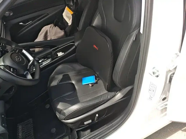 Hyundai Elantra — Фото автомобиля 7