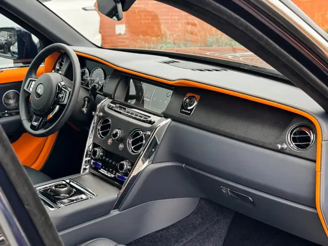 Rolls-Royce Cullinan — Фото автомобиля 16