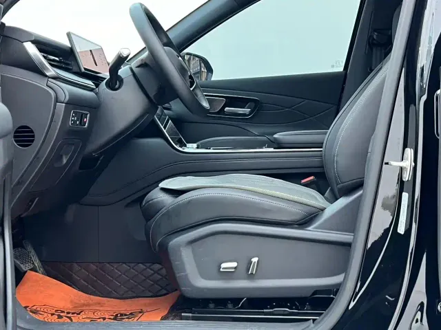 Chery Tiggo 8 — Фото автомобиля 3
