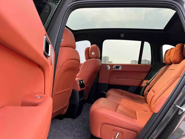 Li Auto Li Auto L6 2025 Pro Smart Renewal Edition — Фото автомобиля 6