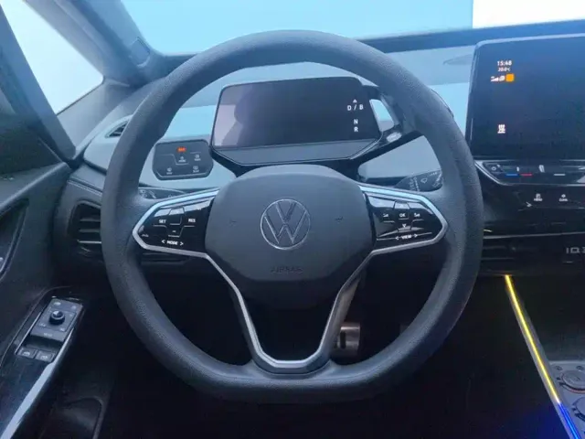 Volkswagen ID.3 — Фото автомобиля 15