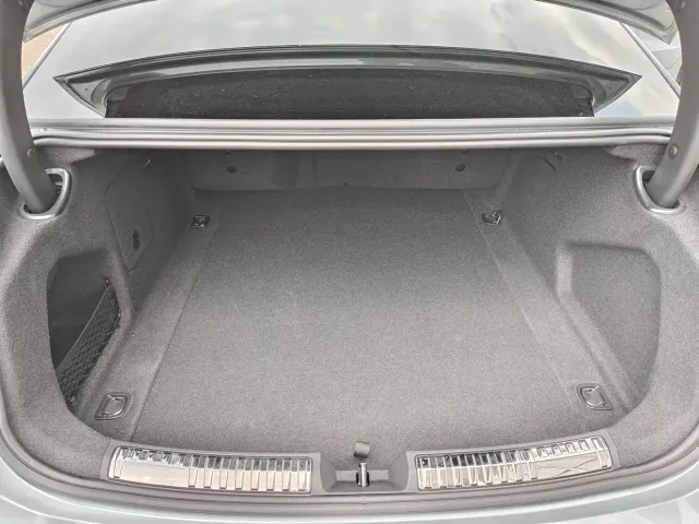 Audi A6L — Фото автомобиля 9