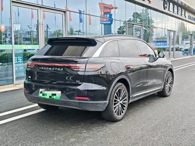Leapmotor C11 — Фото автомобиля 9