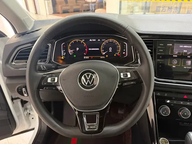 Volkswagen T-Roc — Фото автомобиля 13