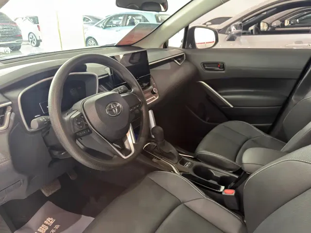 Toyota Frontlander — Фото автомобиля 4
