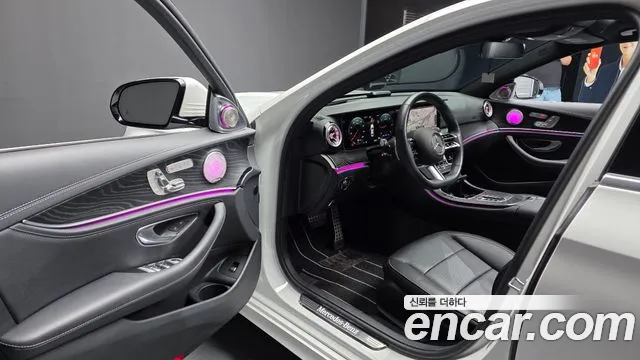 Mercedes-Benz E-Class — Фото автомобиля 7