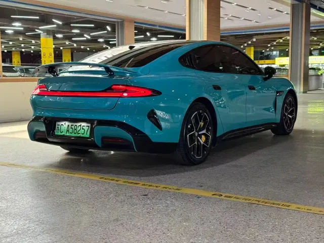 Xiaomi SU7 — Фото автомобиля 7