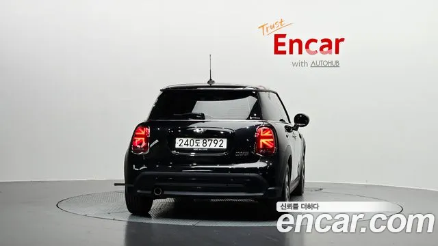 MINI Cooper — Фото автомобиля 4