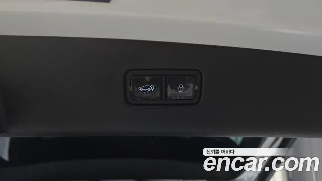 Genesis GV70 2.5T Бензин AWD — Фото автомобиля 30