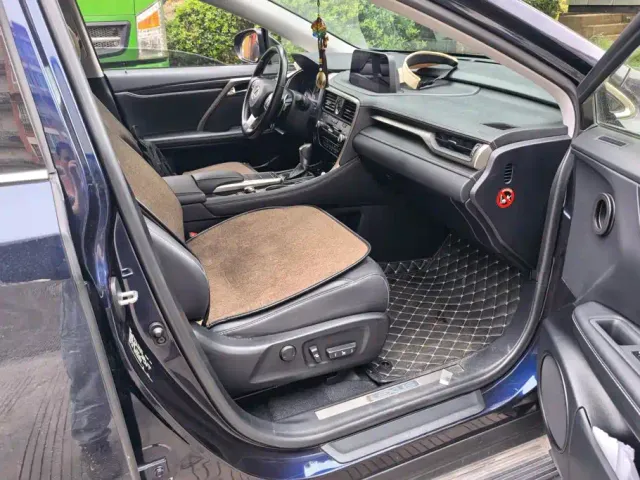 Lexus RX — Фото автомобиля 8