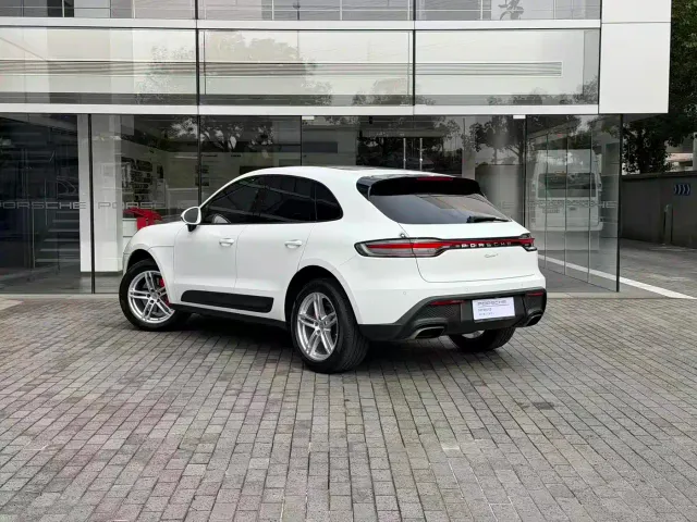 Porsche Macan — Фото автомобиля 3
