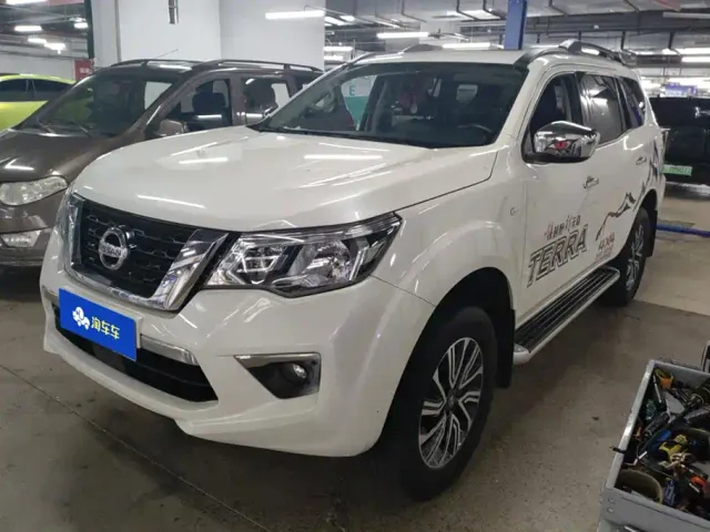 Фотография автомобиля — Nissan Terra