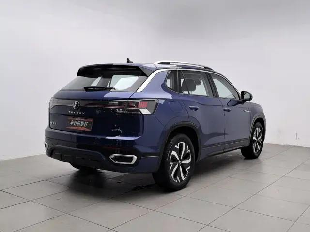 Volkswagen Tayron GTE Plug-in Hybrid — Фото автомобиля 2
