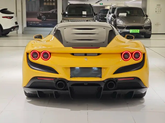 Ferrari F8 — Фото автомобиля 5