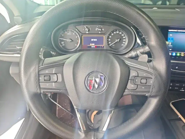 Buick Regal — Фото автомобиля 10