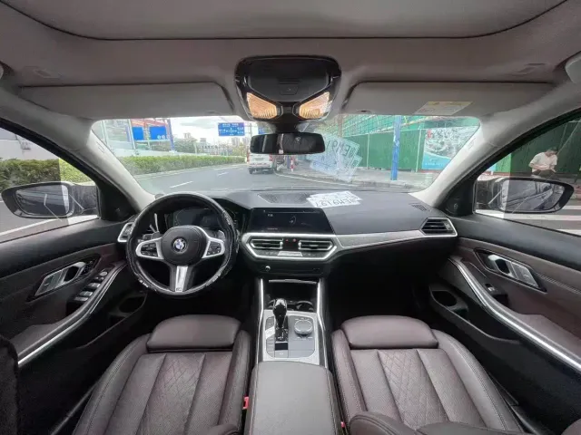 BMW 3 Series — Фото автомобиля 9