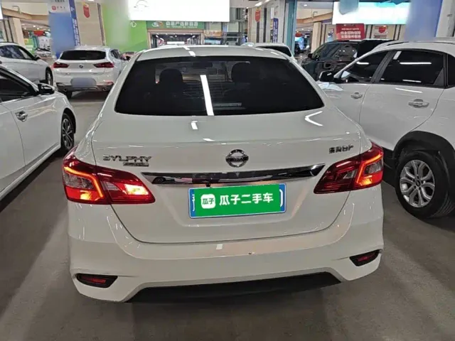 Nissan Sylphy — Фото автомобиля 5